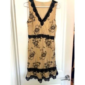 Francescas black/tan lace detail dress medium